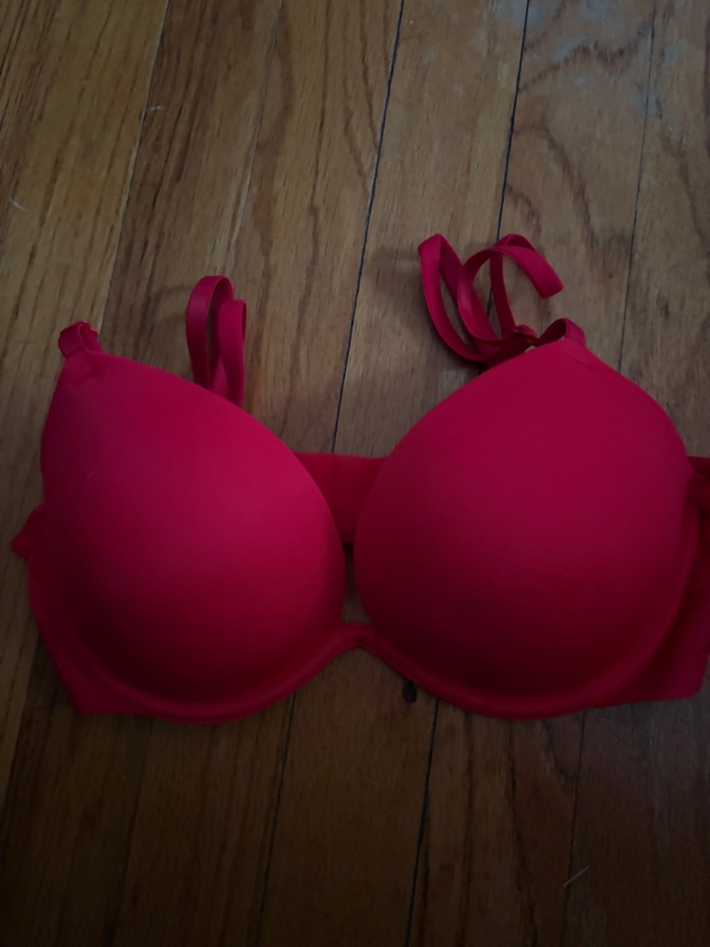 PINK Victoria's Secret Red Molded T-Shirt Bra